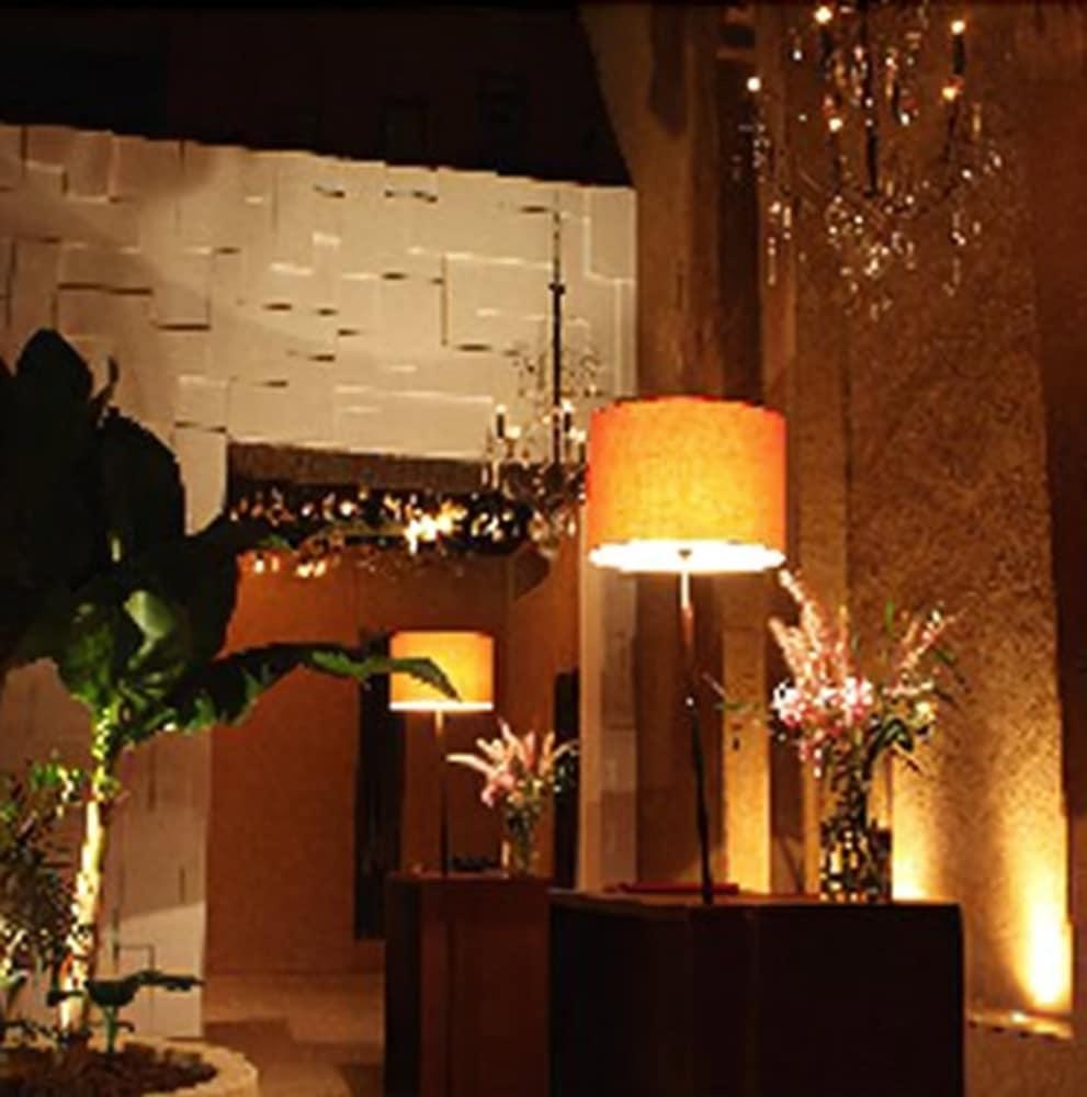 Douar Caïd Layadi Hotel Les Cinq Djellabas מראה חיצוני תמונה